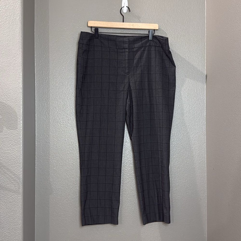 Ann Taylor Factory Black Windowpane Plaid Pull On Ankle Trouser Pants